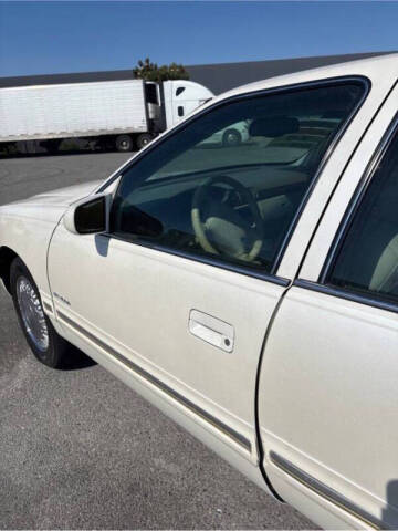 1998 Cadillac DeVille D'elegance