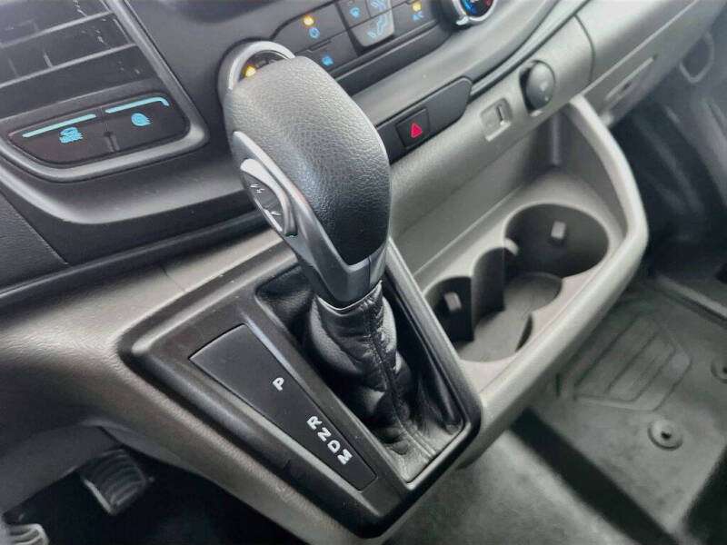 2025 Ford Transit