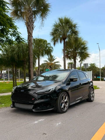 2017 Ford Focus ST