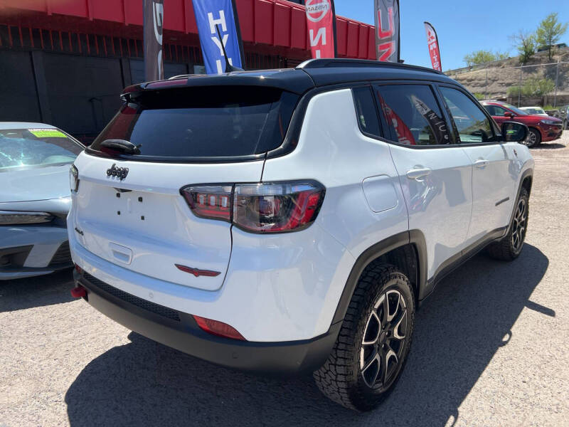 2025 Jeep Compass Trailhawk