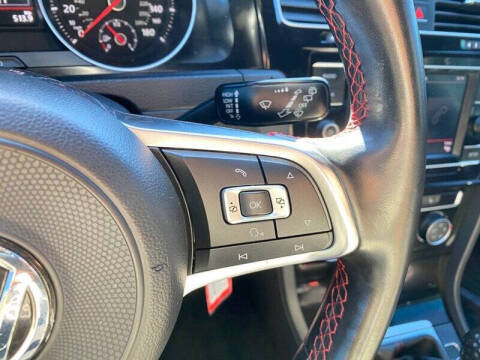 2018 Volkswagen Golf GTI S