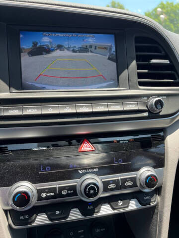 2020 Hyundai Elantra