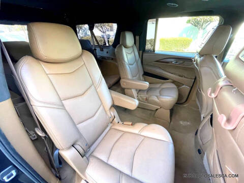 2017 Cadillac Escalade ESV Platinum