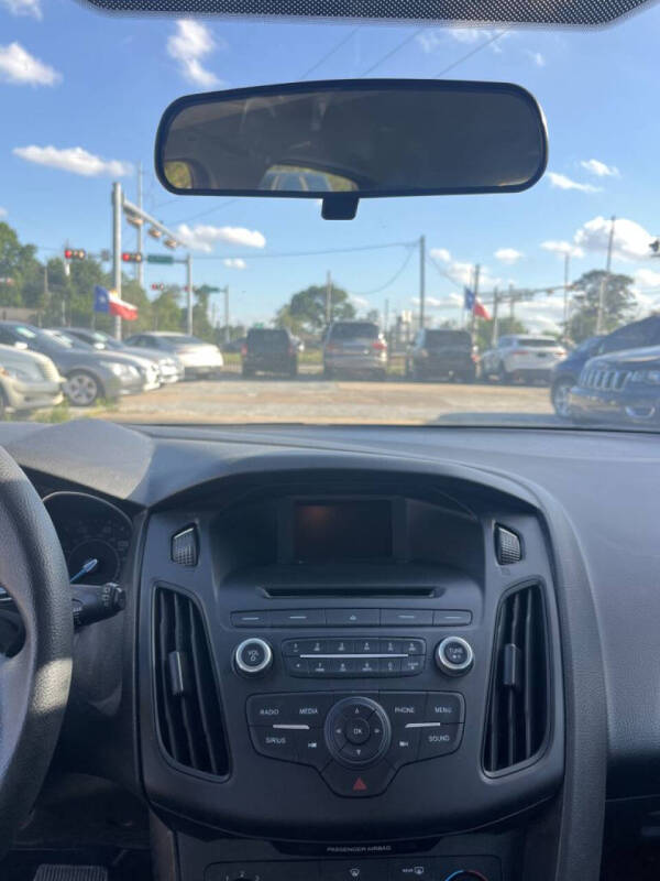 2017 Ford Focus SE
