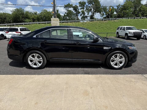 2018 Ford Taurus SE