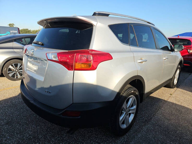2013 Toyota RAV4 XLE