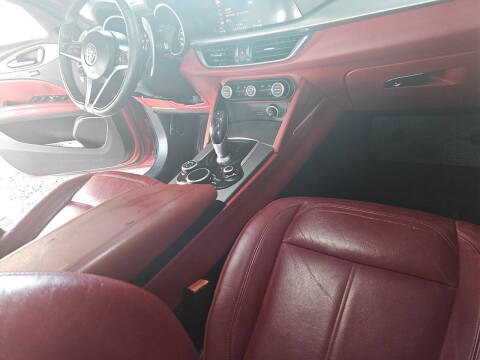 2018 Alfa Romeo Stelvio Sport