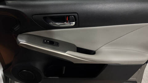 2015 Lexus IS 250 Crafted Line