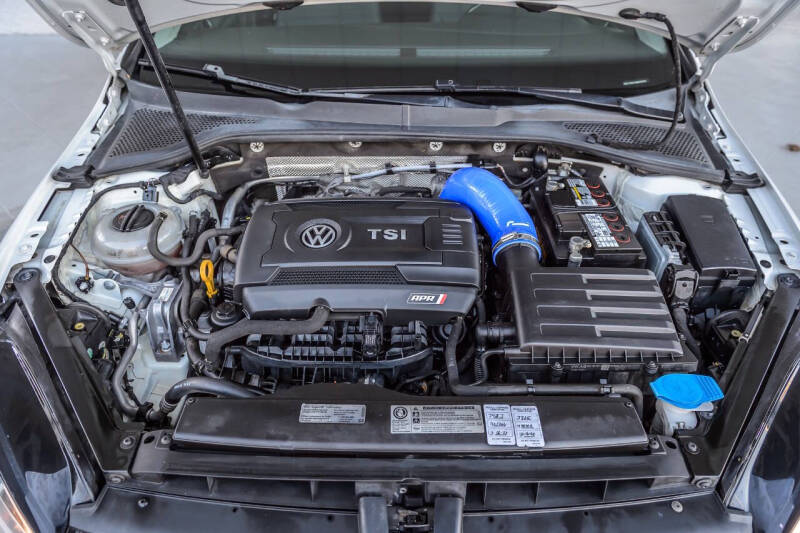 2016 Volkswagen Golf TSI S