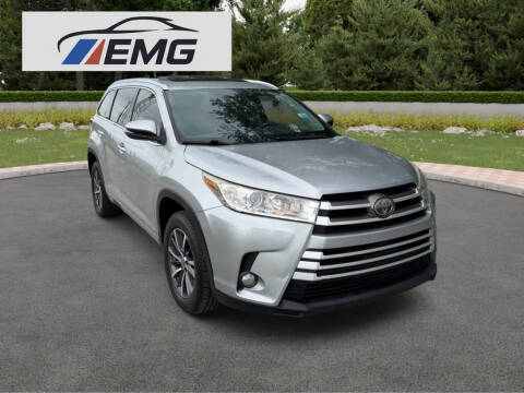 2017 Toyota Highlander SE