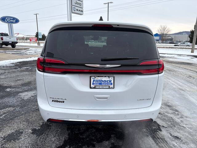 2024 Chrysler Pacifica Limited