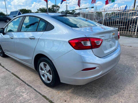 2018 Chevrolet Cruze LS Auto