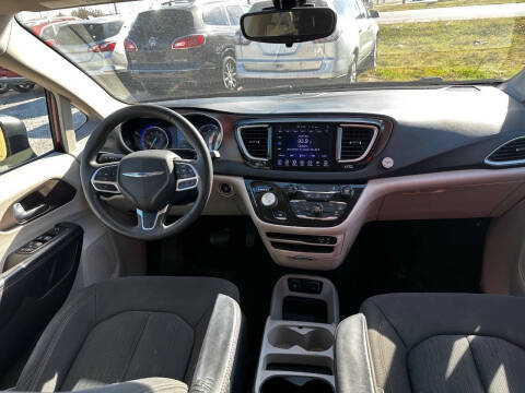 2017 Chrysler Pacifica Touring