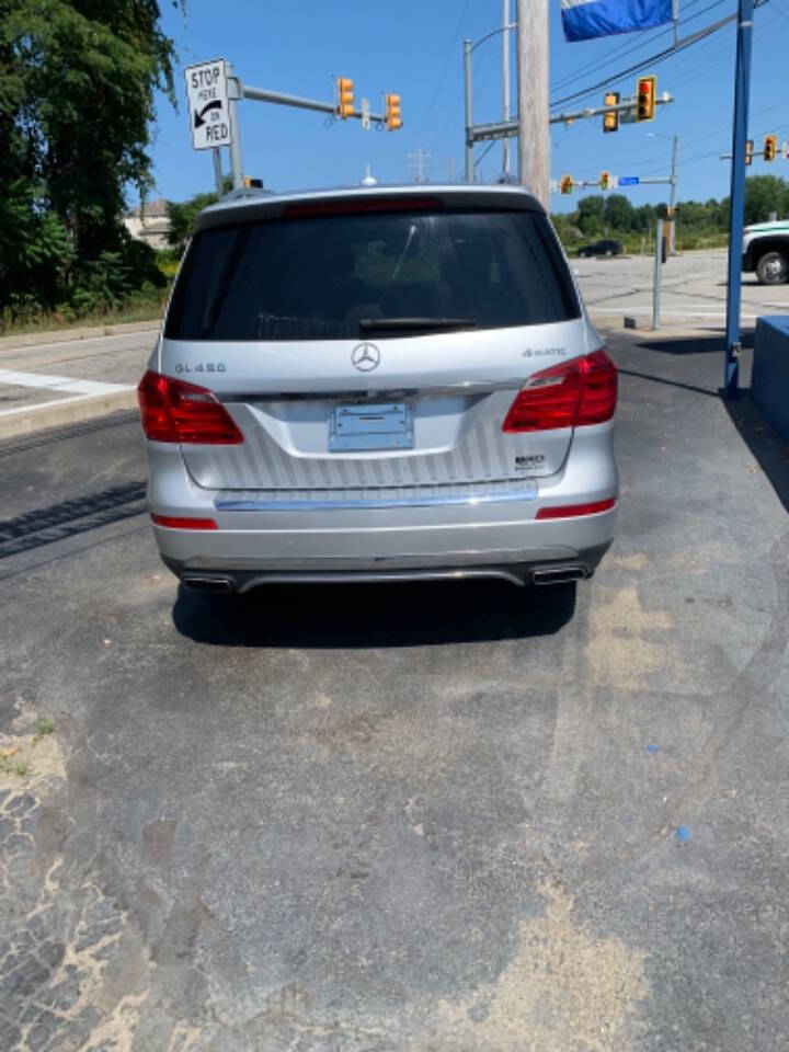 2013 Mercedes-Benz GL-Class for sale at Chuckie Bizzarro's Fleetwing Auto in Erie, PA