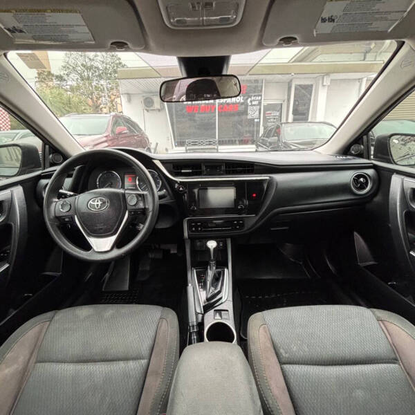 2018 Toyota Corolla LE