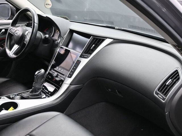 2021 Infiniti Q50 Luxe