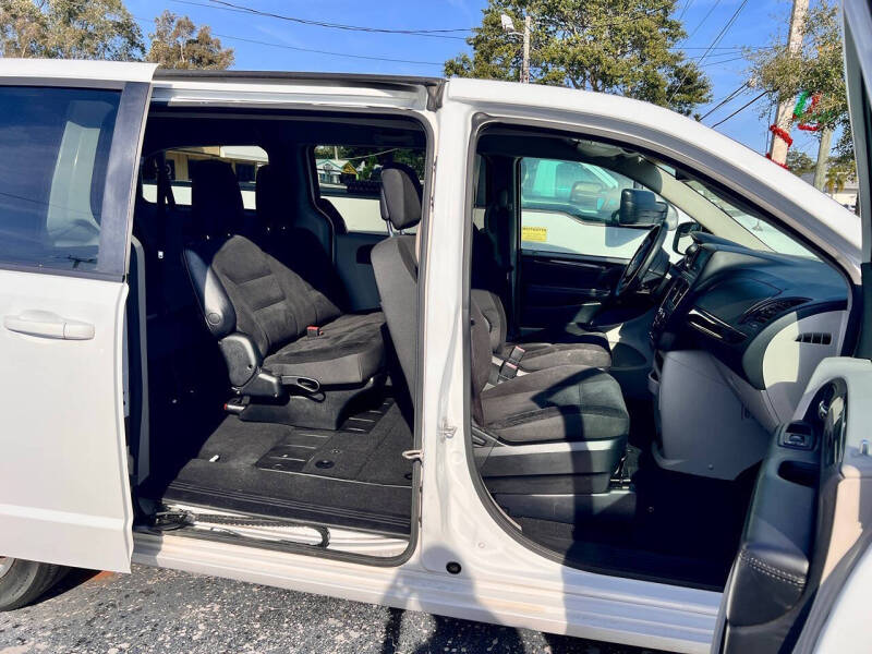 2018 Dodge Grand Caravan SE