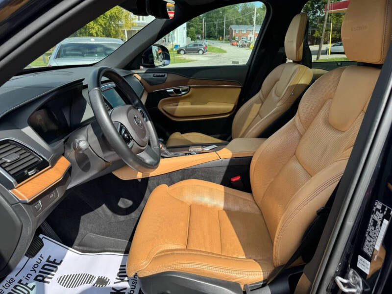 2019 Volvo XC90 T6 Inscription