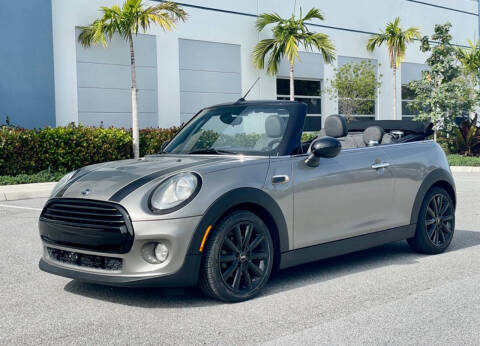 2016 MINI Convertible for sale at Tow Flat Cars in Lake Park FL