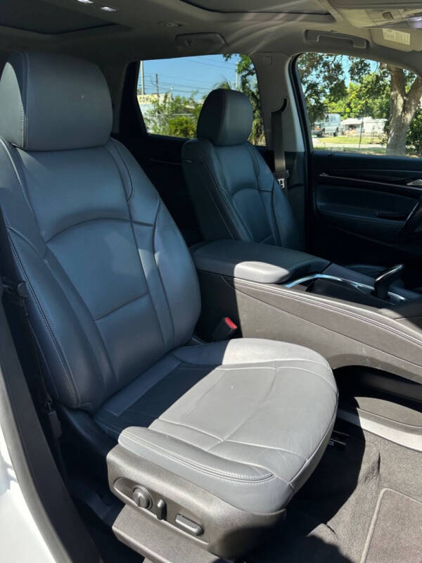 2019 Buick Enclave Essence