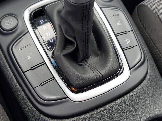 2021 Hyundai Kona SEL Plus