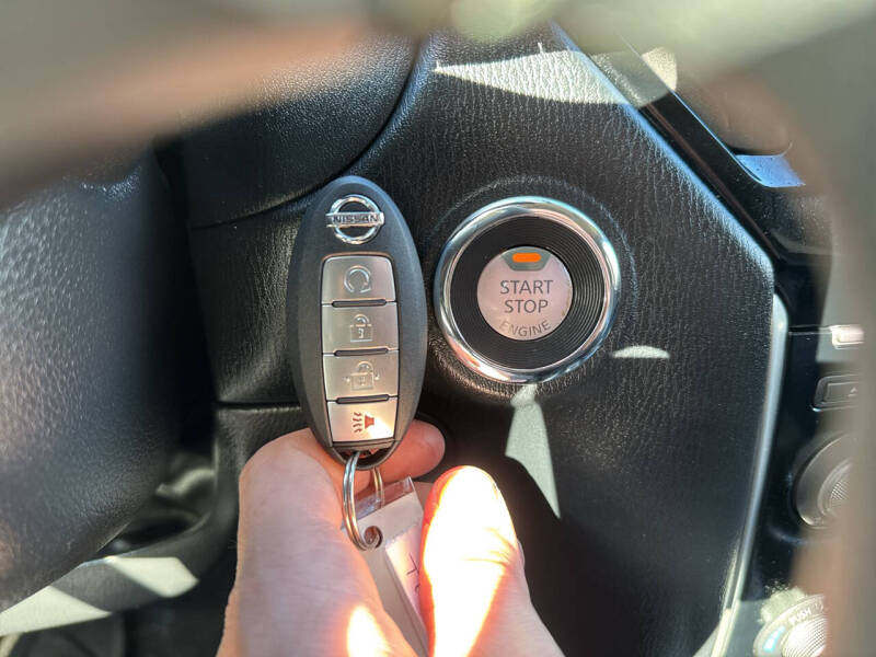 2019 Nissan Pathfinder S