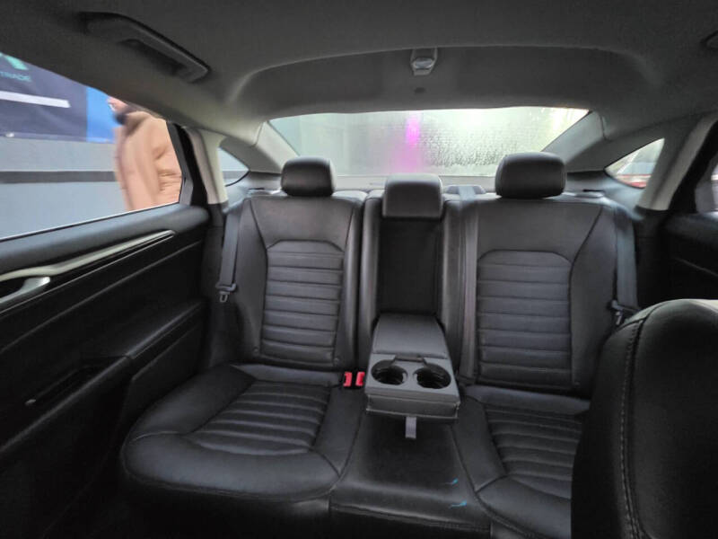 2014 Ford Fusion Hybrid SE