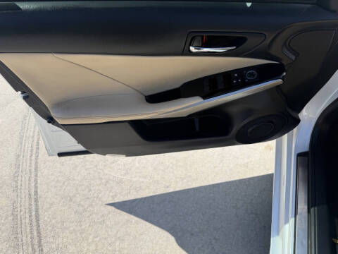 2016 Lexus IS 200t