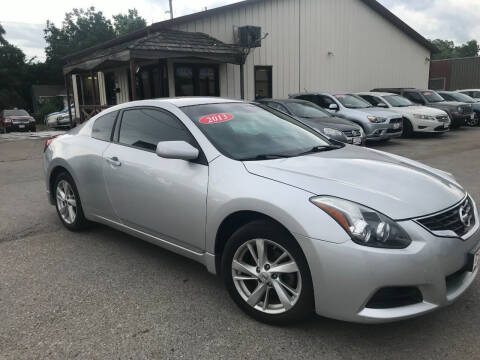 2013 Nissan Altima for sale at El Rancho Auto Sales in Des Moines IA