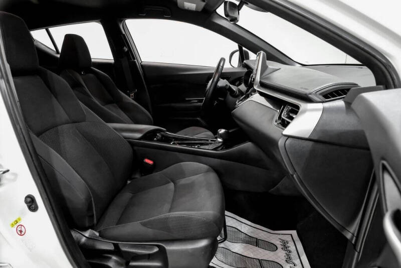 2019 Toyota C-HR XLE