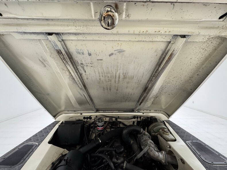 1987 Land Rover Defender