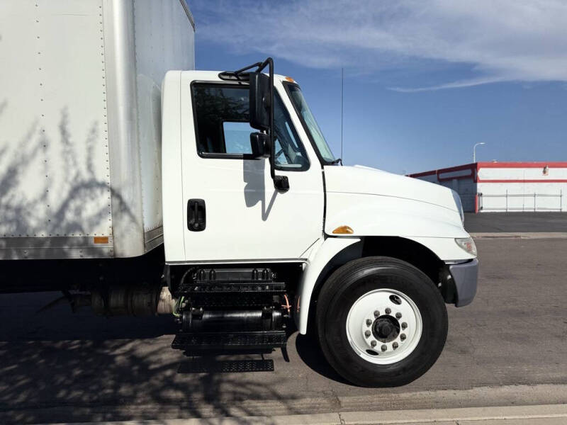 2019 International DuraStar 4300