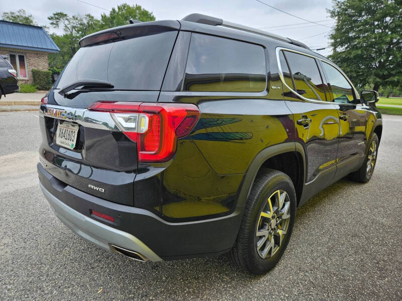 2023 GMC Acadia SLT