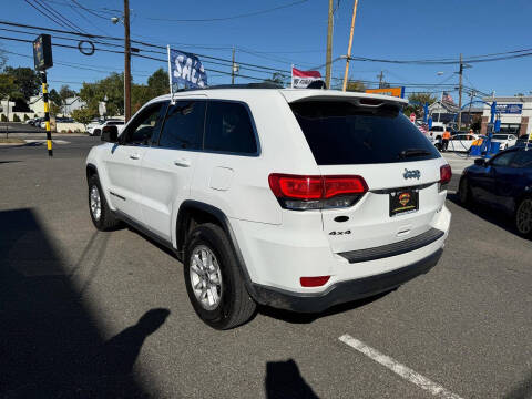 2018 Jeep Grand Cherokee Laredo