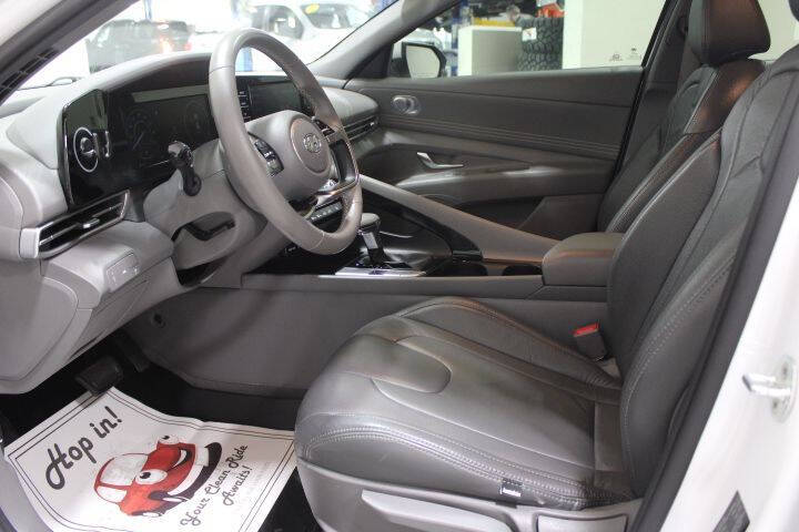 2022 Hyundai Elantra