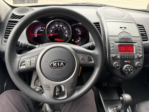 2011 Kia Soul +