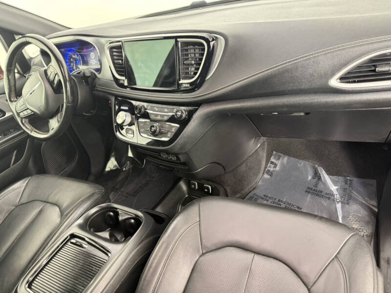 2021 Chrysler Pacifica Touring L