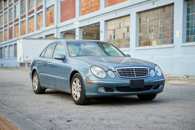 2005 Mercedes-Benz E-Class for sale at Carduka Exchange in Kansas City MO