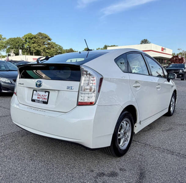2010 Toyota Prius III