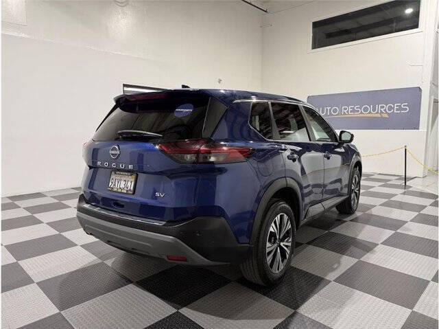 2022 Nissan Rogue SV