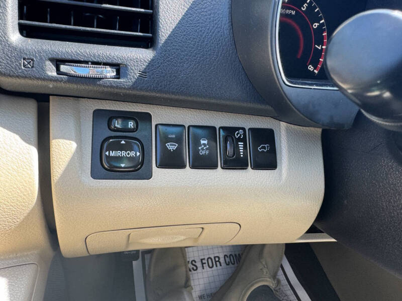 2011 Toyota Highlander SE