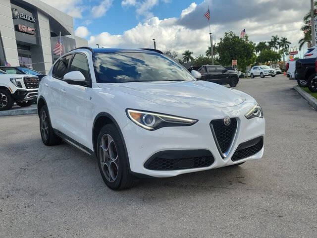 2022 Alfa Romeo Stelvio Ti