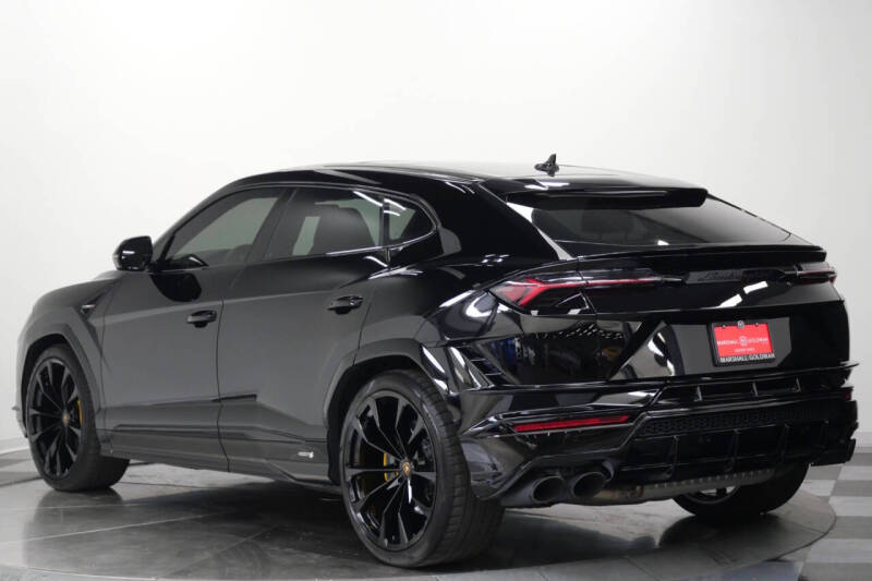 2023 Lamborghini Urus S