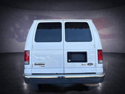 2012 Ford E-Series E-350 SD XLT