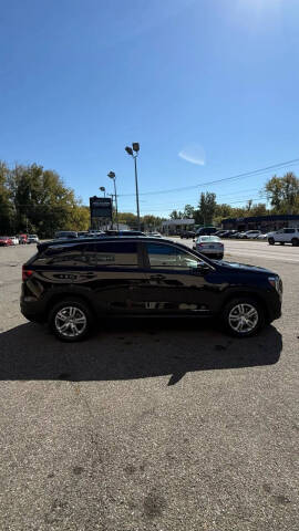 2022 GMC Terrain SLE