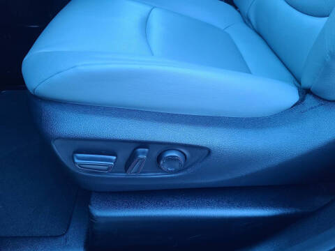 2022 Toyota Sienna XLE 8-Passenger