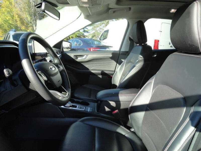 2021 Ford Escape Titanium