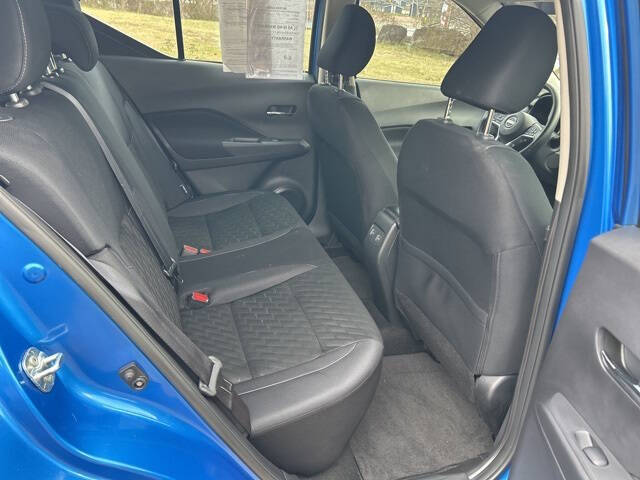 2023 Nissan Kicks SV