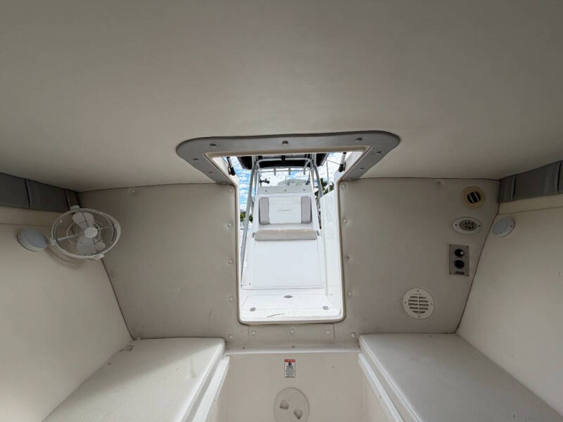 2008 Concept Boats 30 PF/CC Cuddy Center Console