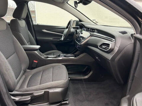 2023 Chevrolet Bolt EUV LT